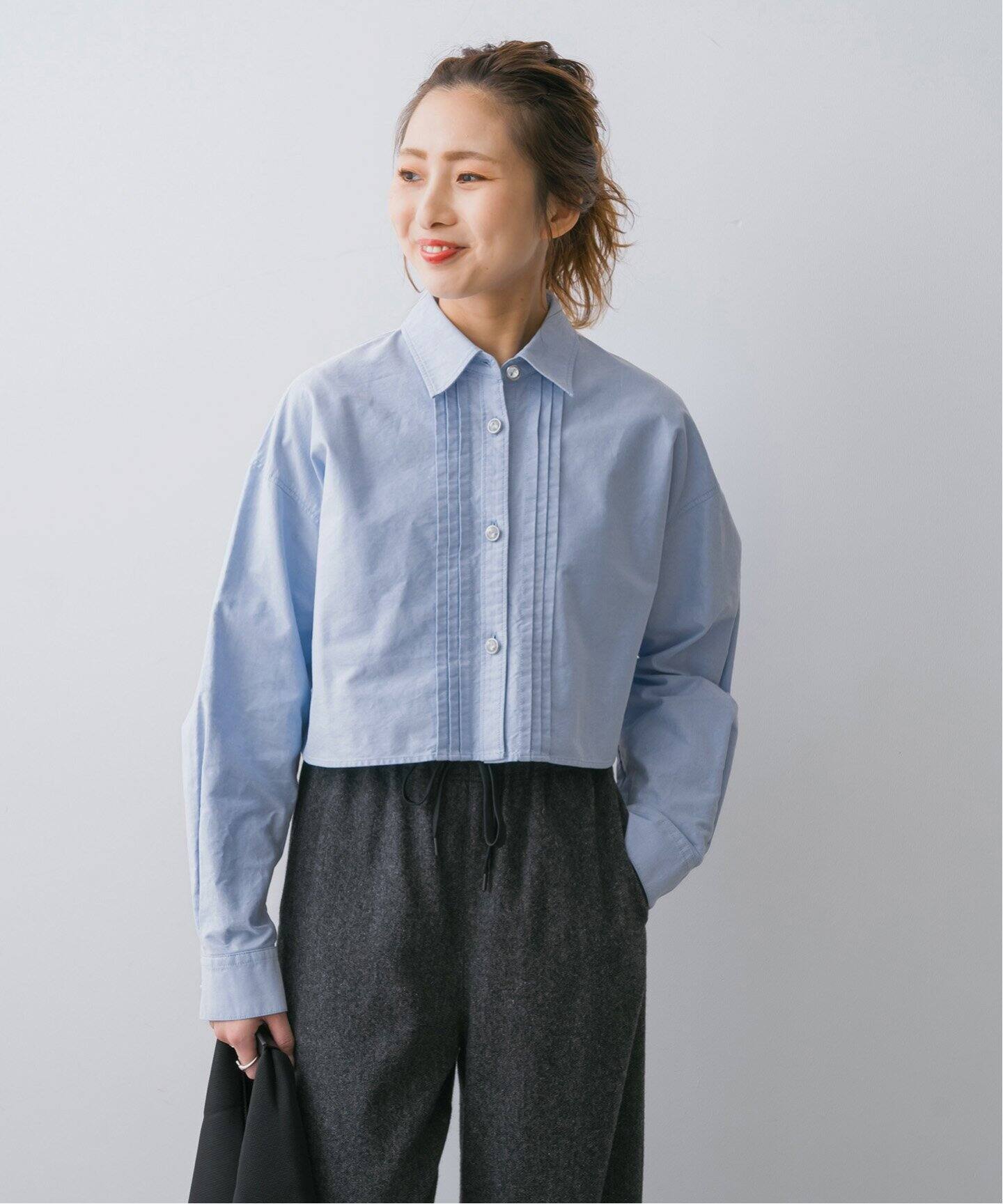 ビジュークロップドピンタックシャツ（シャツ／ブラウス）｜Spick and