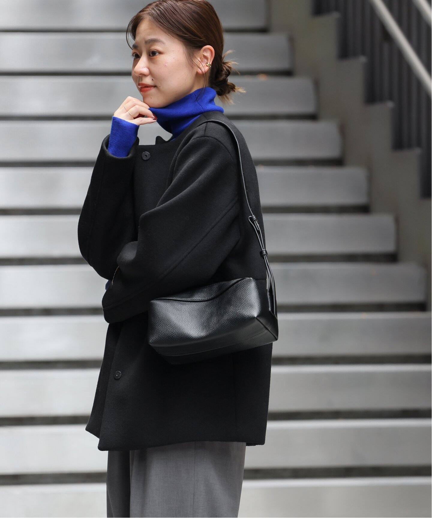 追加》スーパーファインビーバークルーネックコート（ノーカラーコート