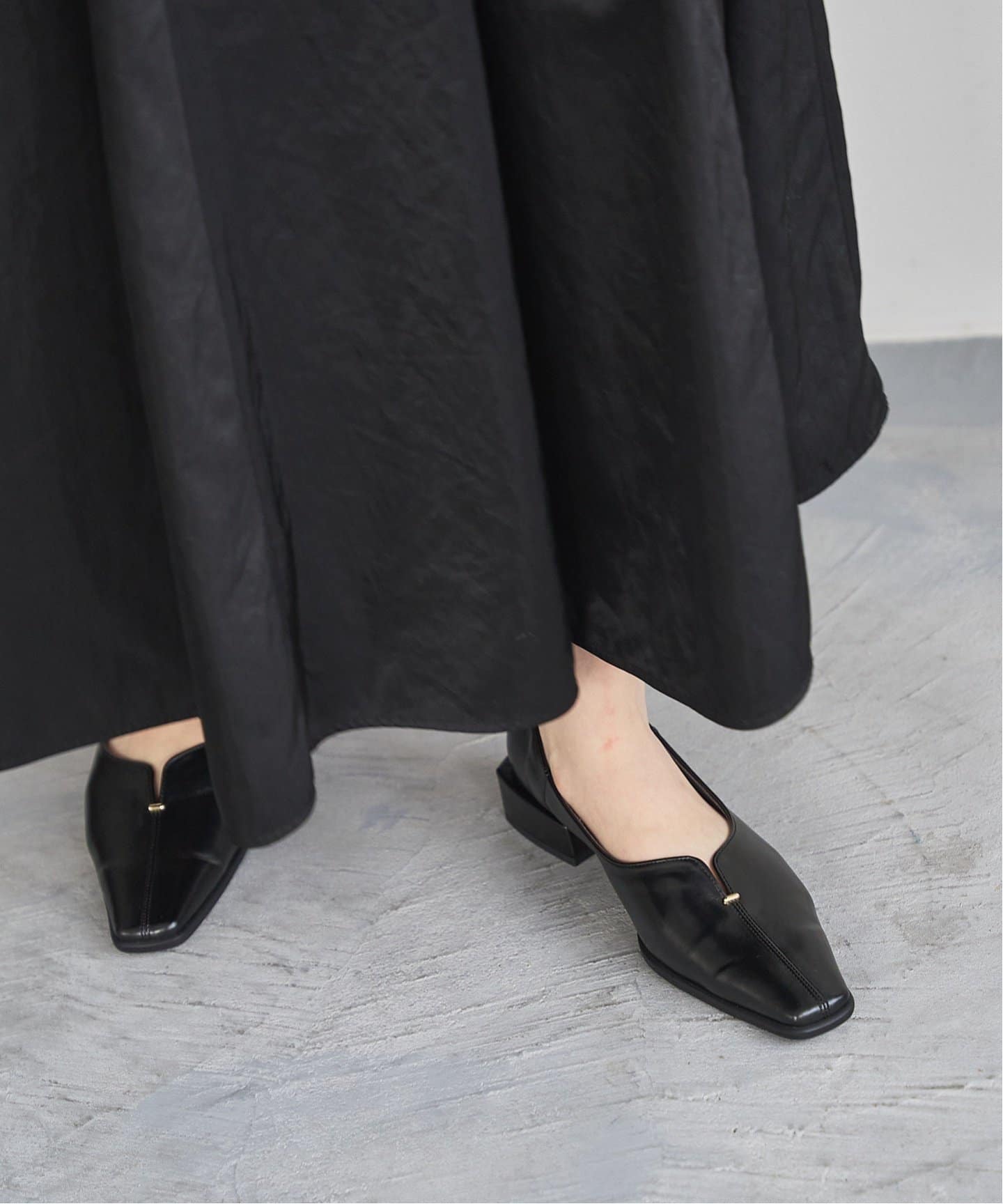 追加》2.5cmスクエアスリットソフトフラット（フラットシューズ）｜LE