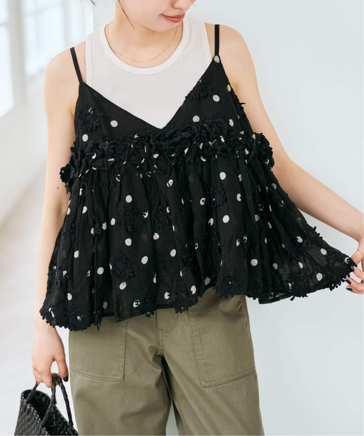 追加予約》crinkle crinkle crinkle 別注3D embroidery dot camisole