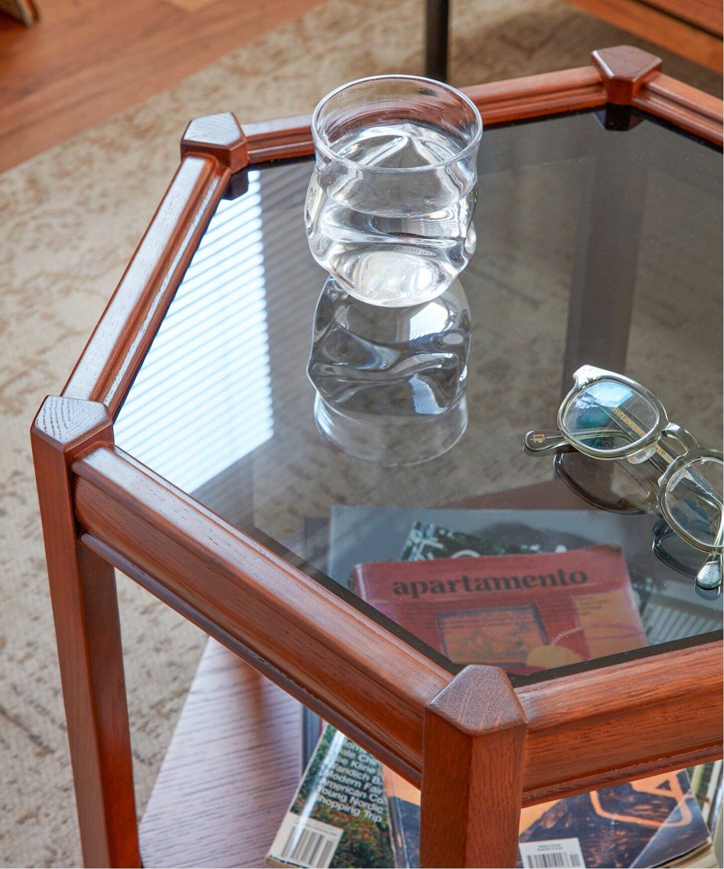 BROOKS HEXAGON TABLE ブラックガラス ブルックスヘキサゴン（テーブル