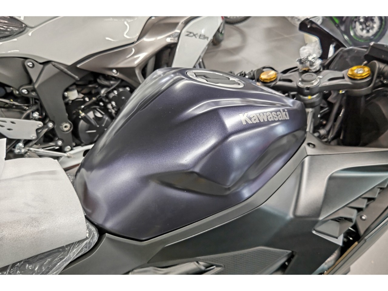本日の入荷車両】Ninja ZX-25R SE、ZX-6R| BDSバイクセンサー