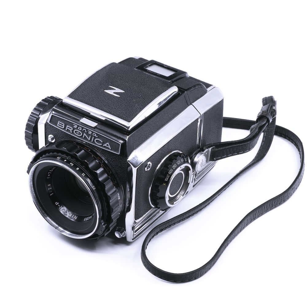Zenza BRONICA S2, Nikkor-P 2.8/75mm on Grailium - Vintage Watches