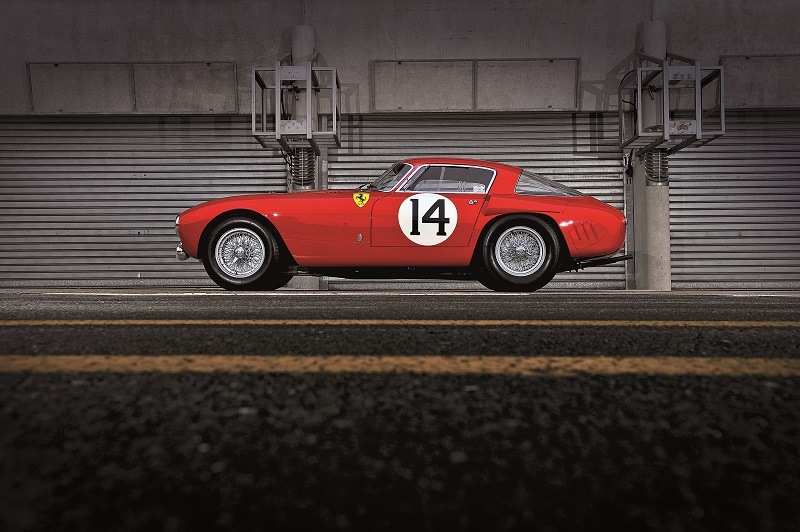 臆病者はおことわり | フェラーリ 375MM ベルリネッタ | octane.jp