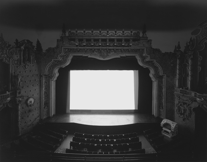 Theaters-Japanese — Hiroshi Sugimoto