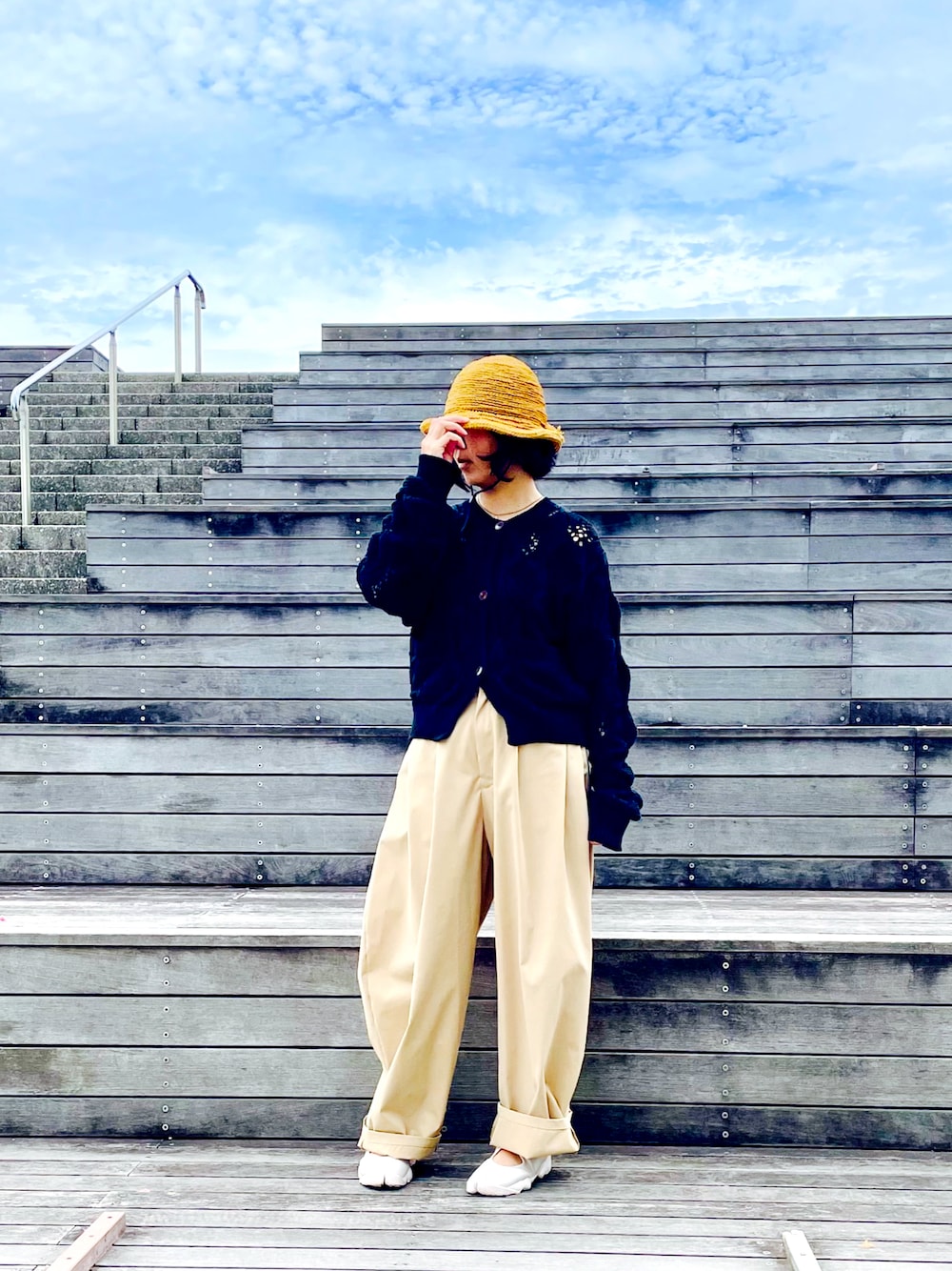 6（ロク）の「＜6(ROKU)＞LILY YARN SUKASHI CARDIGAN/カーディガン