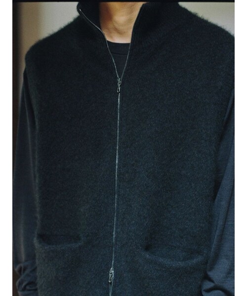 LIDNM（リドム）の「CASHMERE HARD MILLED ZIP VEST（ベスト）」 - WEAR