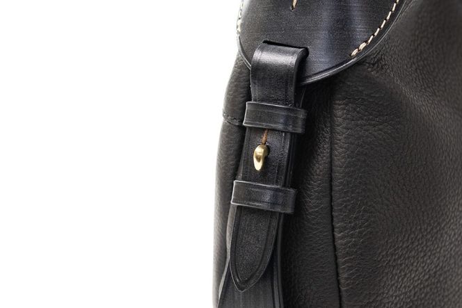 SOMES ショルダーバッグ クロスボディ ショルダー（ブラック）IL-47