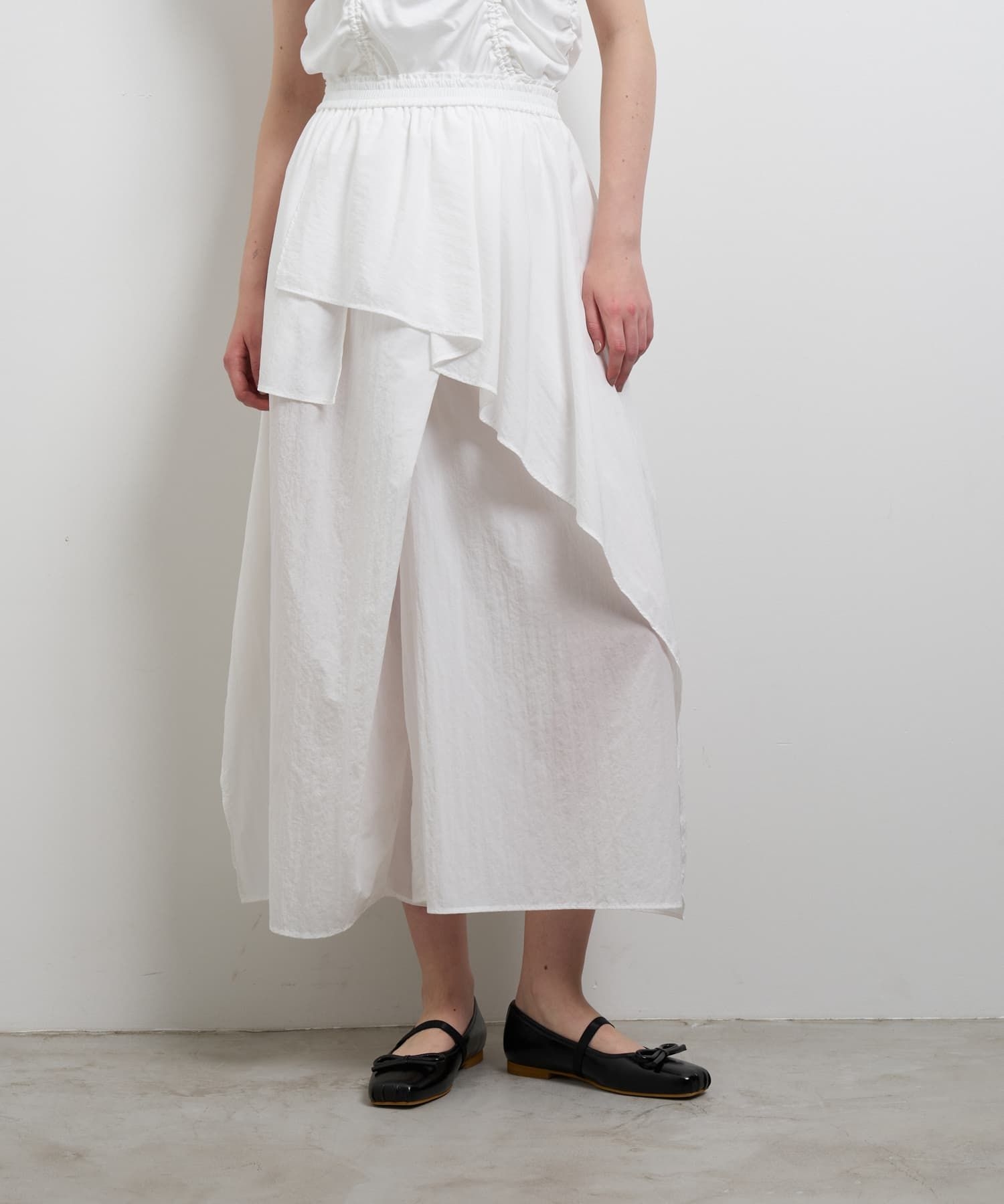 撥水速乾ナイロンラッフルパンツ|LANVIN en Bleu | LANVIN en Bleu