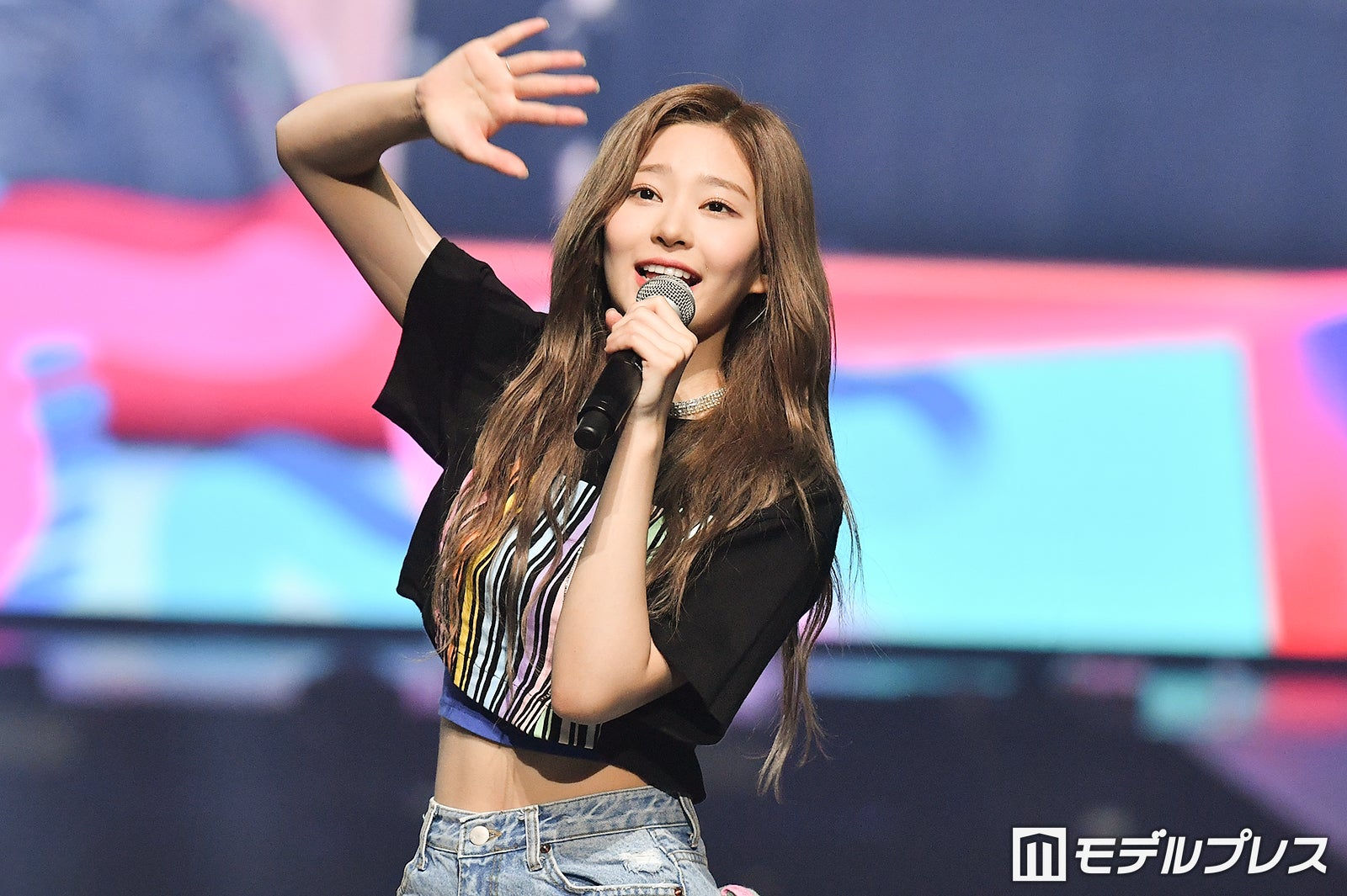 元IZ*ONEミンジュ＆ITZYイェジ、手繋ぎコラボ動画公開｢仲良しで可愛い