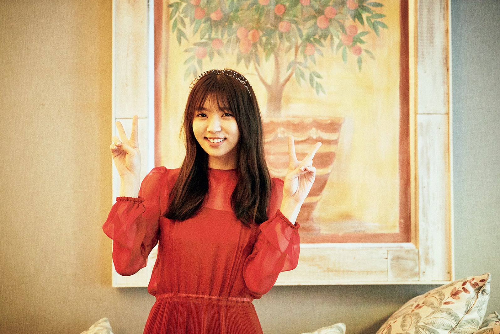 欅坂46小林由依、1st写真集が発売前重版 美肌が眩しい先行カット解禁