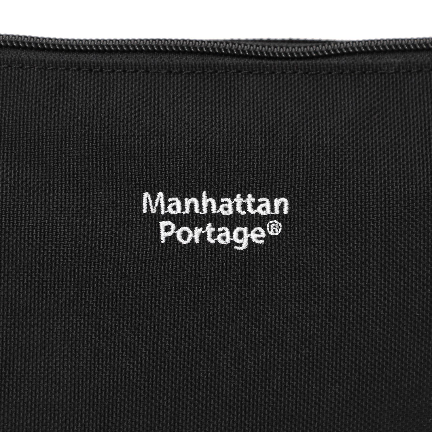 Cobble Hill Nylon Messenger Bag (XS) No Flap | Manhattan Portage