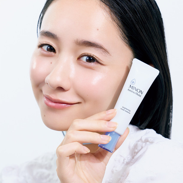 ニュースキンから初のIoT対応美顔器登場！ アンバサダーは浅田 舞さん