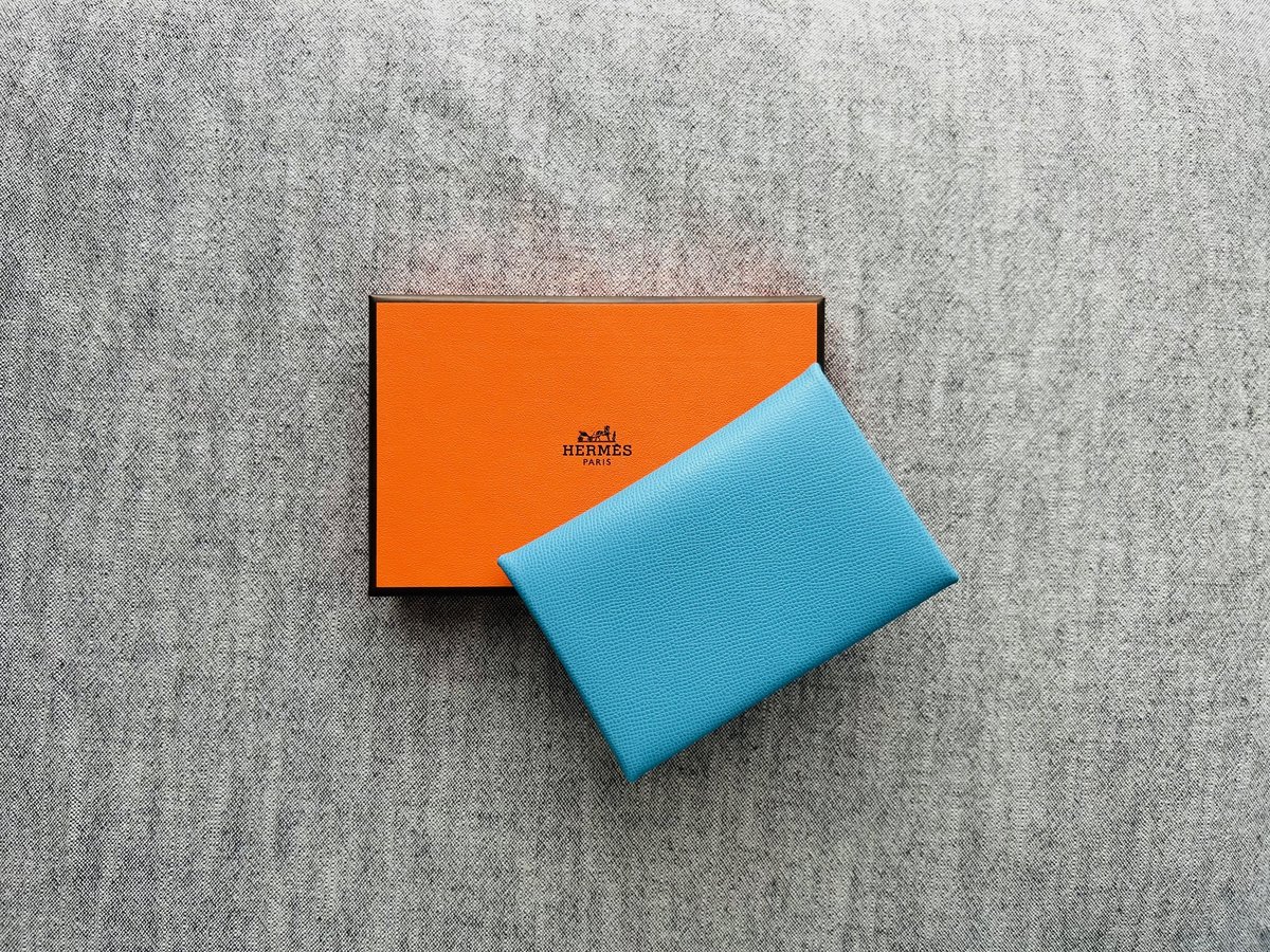 やっぱり名刺入れは【エルメス】のカルヴィがいい！ - スモールグッド