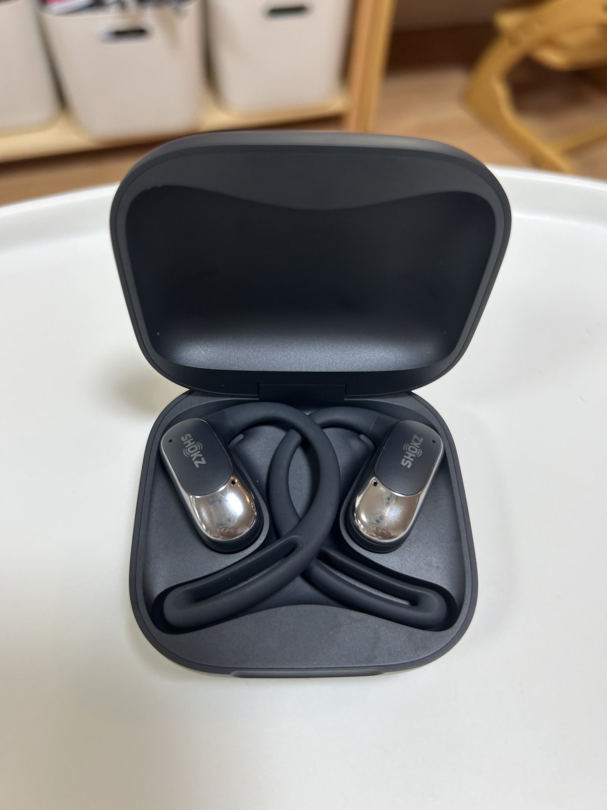 骨伝導イヤホン【Shokz（ショックス）】のカジュアルモデル【OpenFit