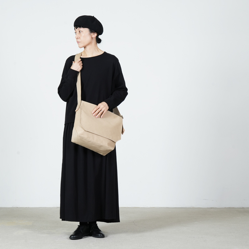 Hender Scheme (エンダースキーマ) flap shoulder small / フラップ