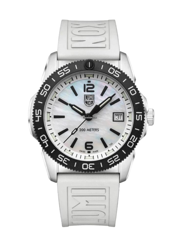 Luminox Pacific Diver 39mm - XS.3128M.SET - NEU - MOP Dial