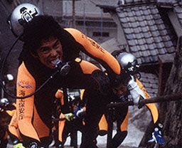 海猿 (2004)：キャスト・あらすじ・作品情報｜シネマトゥデイ