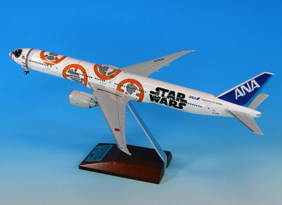 1/200 777-300ER JA789A BB-8 ANA JET スナップフィットモデル(ギア