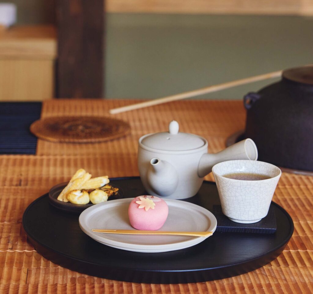 日本茶インストラクター・星野孝太さんが案内する、日本茶の魅力を再