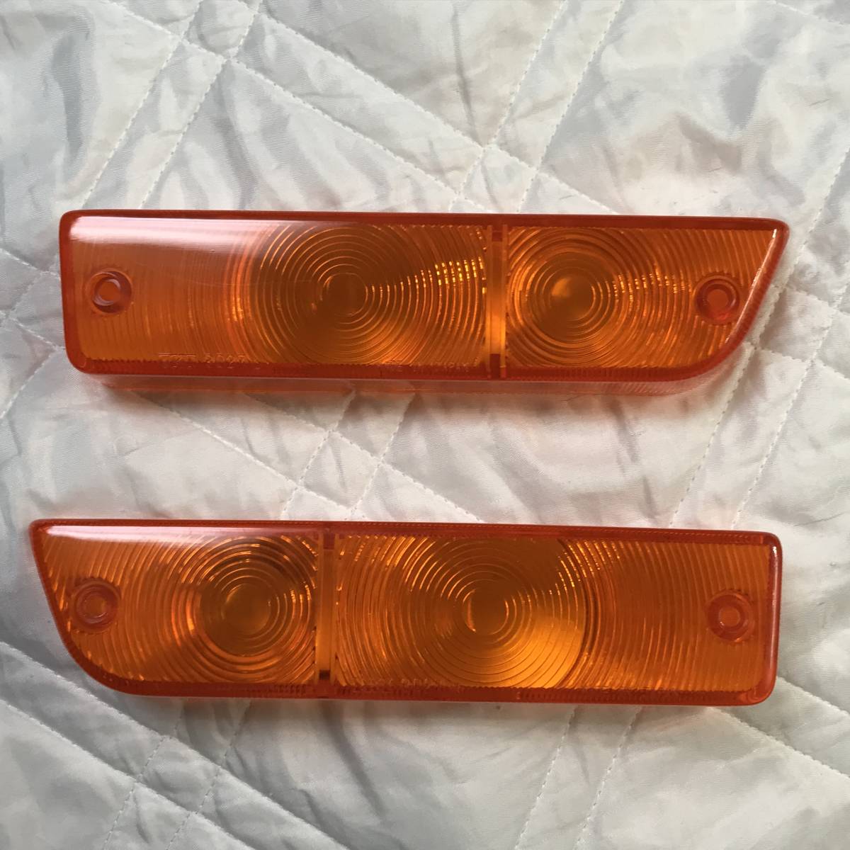 ブルーバード510？710 ？フロントウインカーレンズ