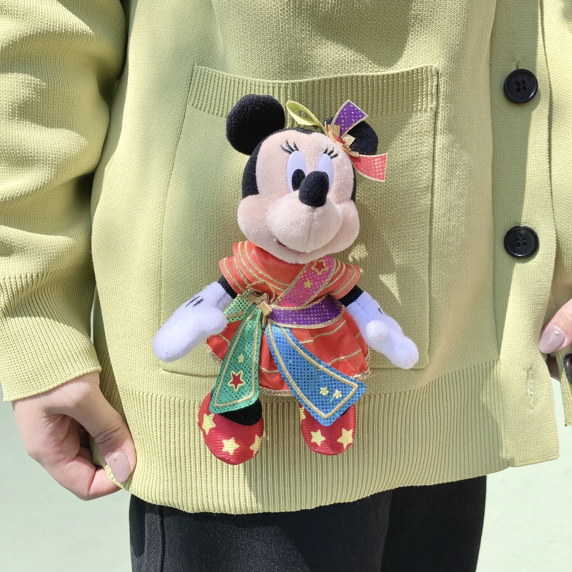 ディズニー】40周年記念の「ぬいぐるみバッジ」が可愛すぎる