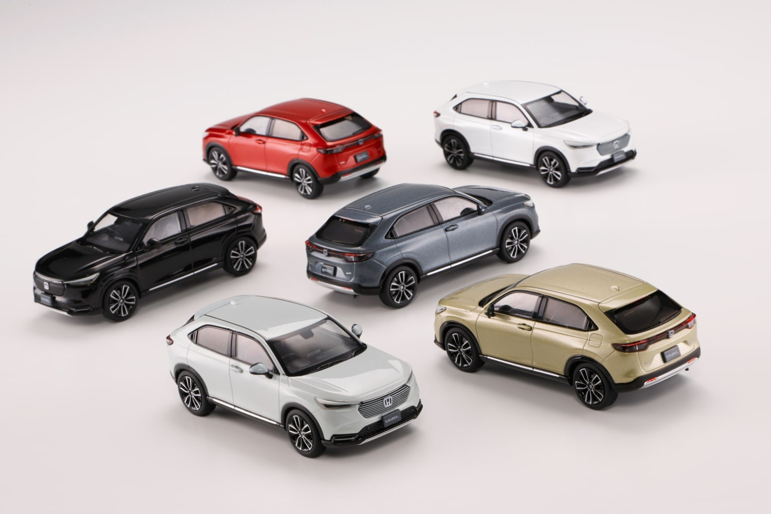 ホビージャパン 新型ホンダ・ヴェゼルのダイキャスト製1/43スケール