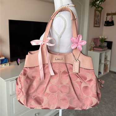 Coach baby pink tote - Gem