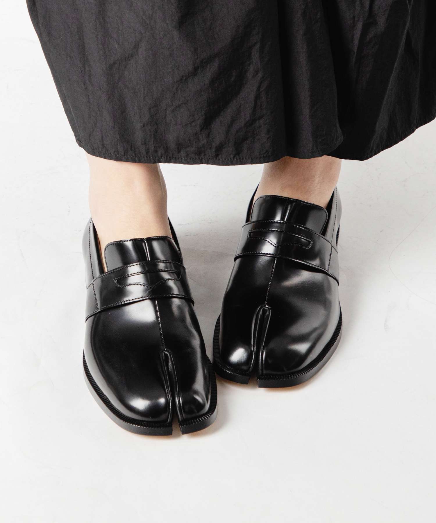 メゾン マルジェラ MAISON MARGIELA S58WR0035 PS679 ローファー TABI