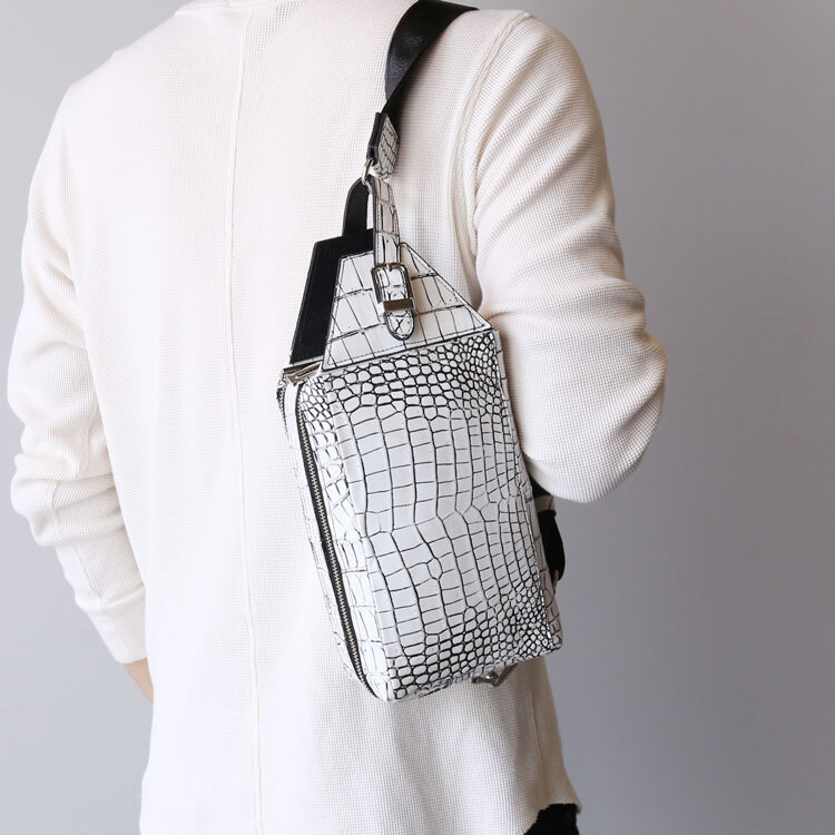 クロコダイル メンズ ボディバッグ 日本製 マット 加工 ショルダー