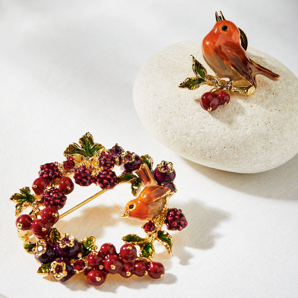 VENDOME BOUTIQUE/ヴァンドームブティック コマドリのピンブローチ