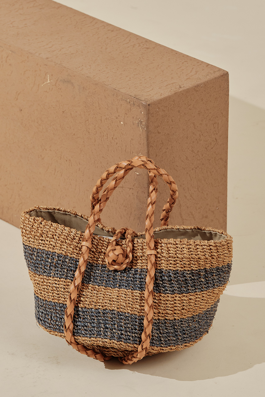 ARANAZ/アラナス｜キャッチーなデザインに視線集中！ 主役級インパクト