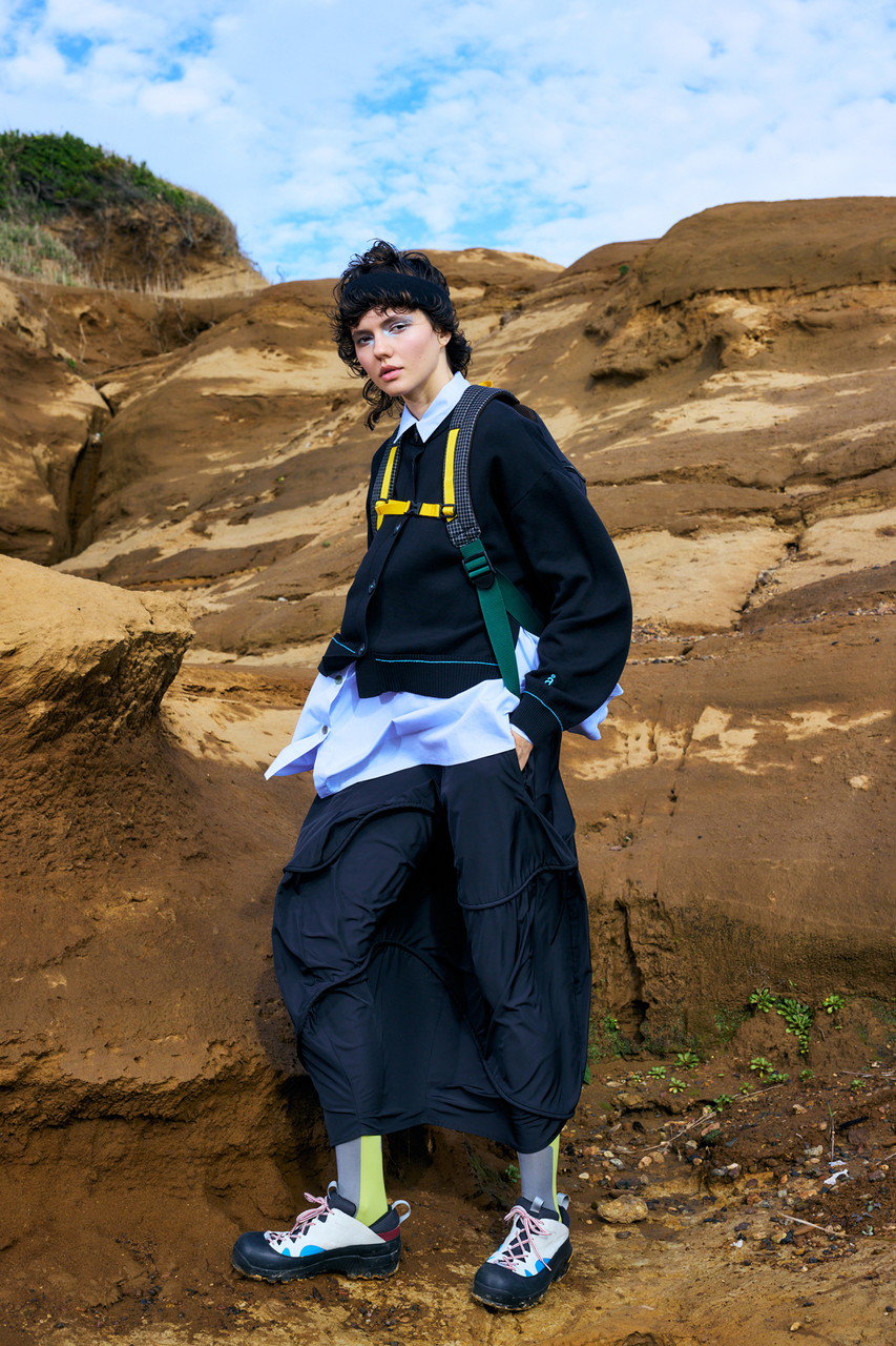 nagonstans(ナゴンスタンス)｜スリットC/D カーディガン/Black の通販