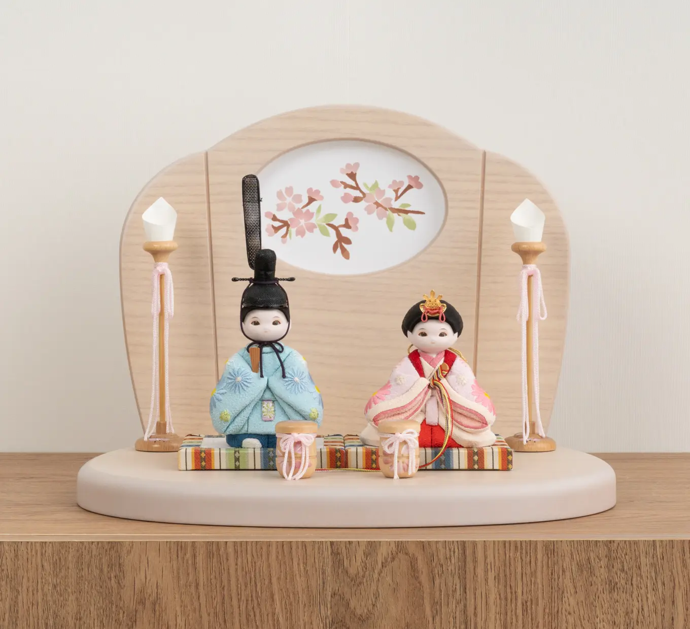 雛人形「そよそよ 京刺繍・雛菊・桃色」｜雛人形の通販 ふらここ