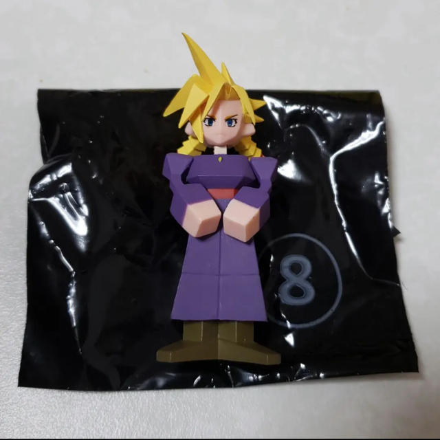 SQUARE ENIX - FF7 リメイク 一番くじ シークレット クラウド 女装