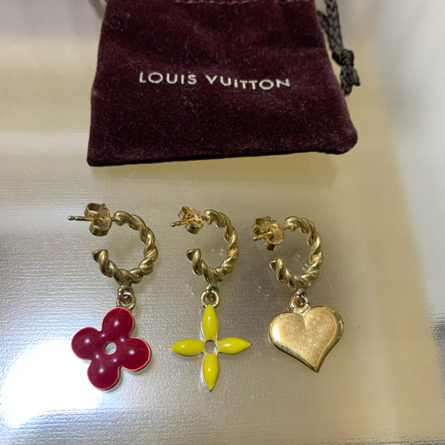 LOUIS VUITTON - 【ルイヴィトン】ロゴ ピアス 3点セットの通販 by