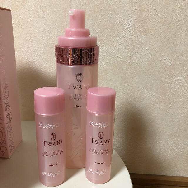 TWANY - トワニー・薬用化粧水・薬用乳液・柔軟に化粧水の通販 by buku