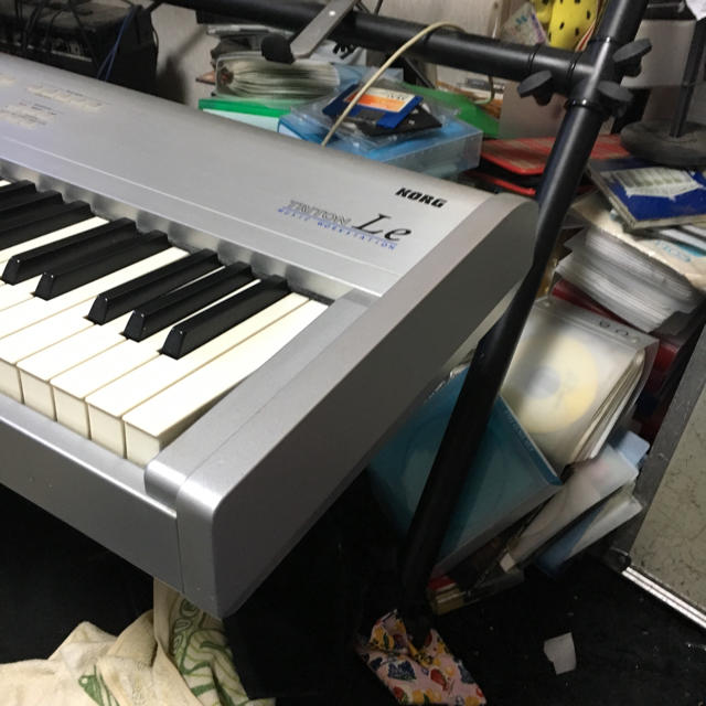 KORG TRITON LE 88鍵盤 シンセサイザー