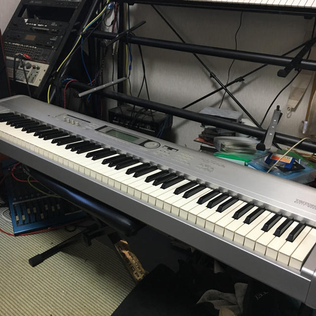 KORG TRITON LE 88鍵盤 シンセサイザー