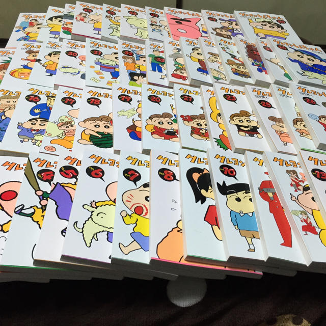 クレヨンしんちゃん全巻の通販 by みーどの's shop｜ラクマ