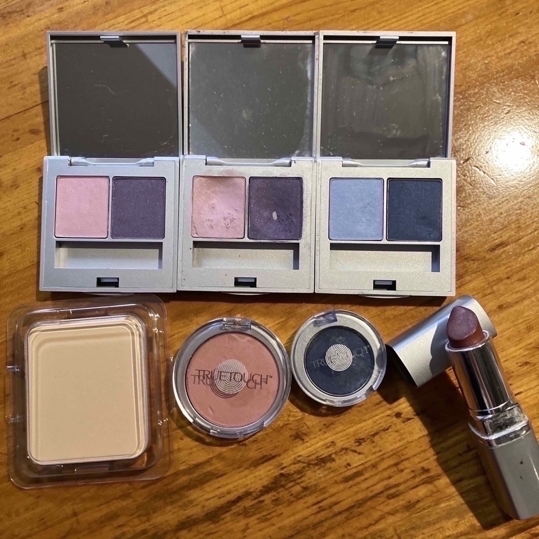 ニューウェイズ、モデーア化粧品の通販 by サリー's shop｜ラクマ