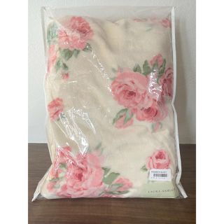 LAURA ASHLEY（毛布）のフリマアイテム一覧
