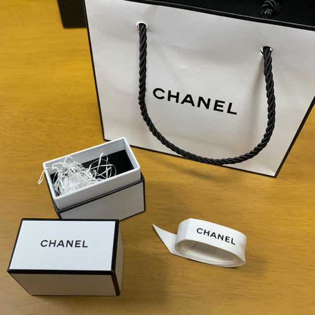 CHANEL - シャネル ギフトボックスの通販 by まえさ's shop｜シャネル
