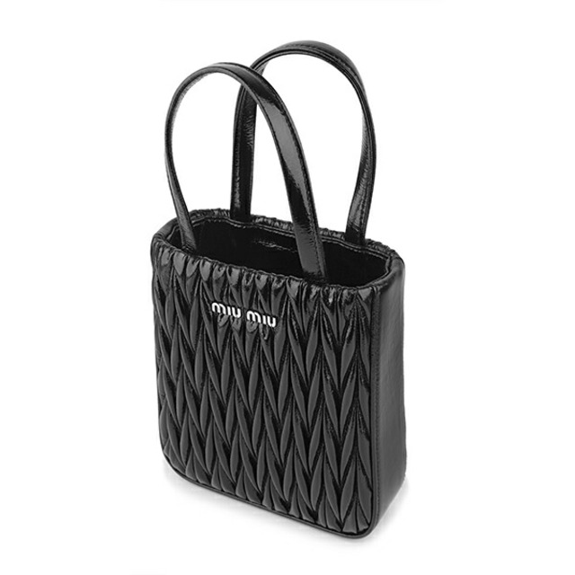 MIU MIU - 新品 ミュウミュウ MIU MIU ショルダーバッグ マテラッセ