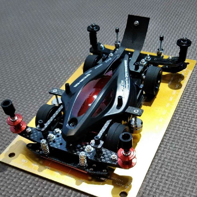 ミニ四駆 完成品 デュアルリッジ Red&Black Specialの通販 by ゆかちん