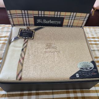 BURBERRY（毛布）のフリマアイテム一覧