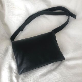 COS（ボディバッグ/ウエストポーチ）のフリマアイテム一覧