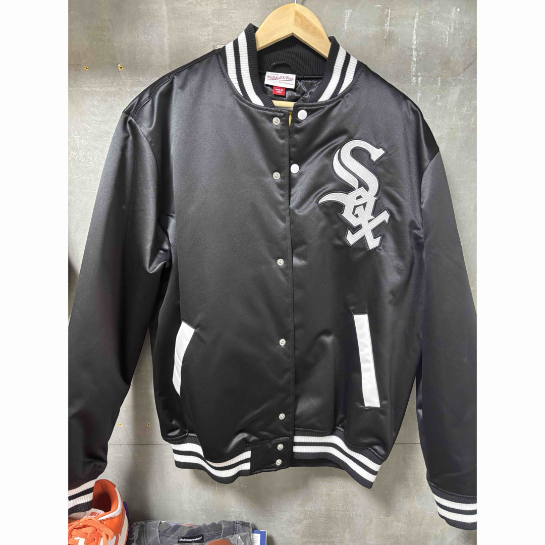 Mitchell & Ness - JFG サテンスタジャン ホワイトソックス Lサイズの