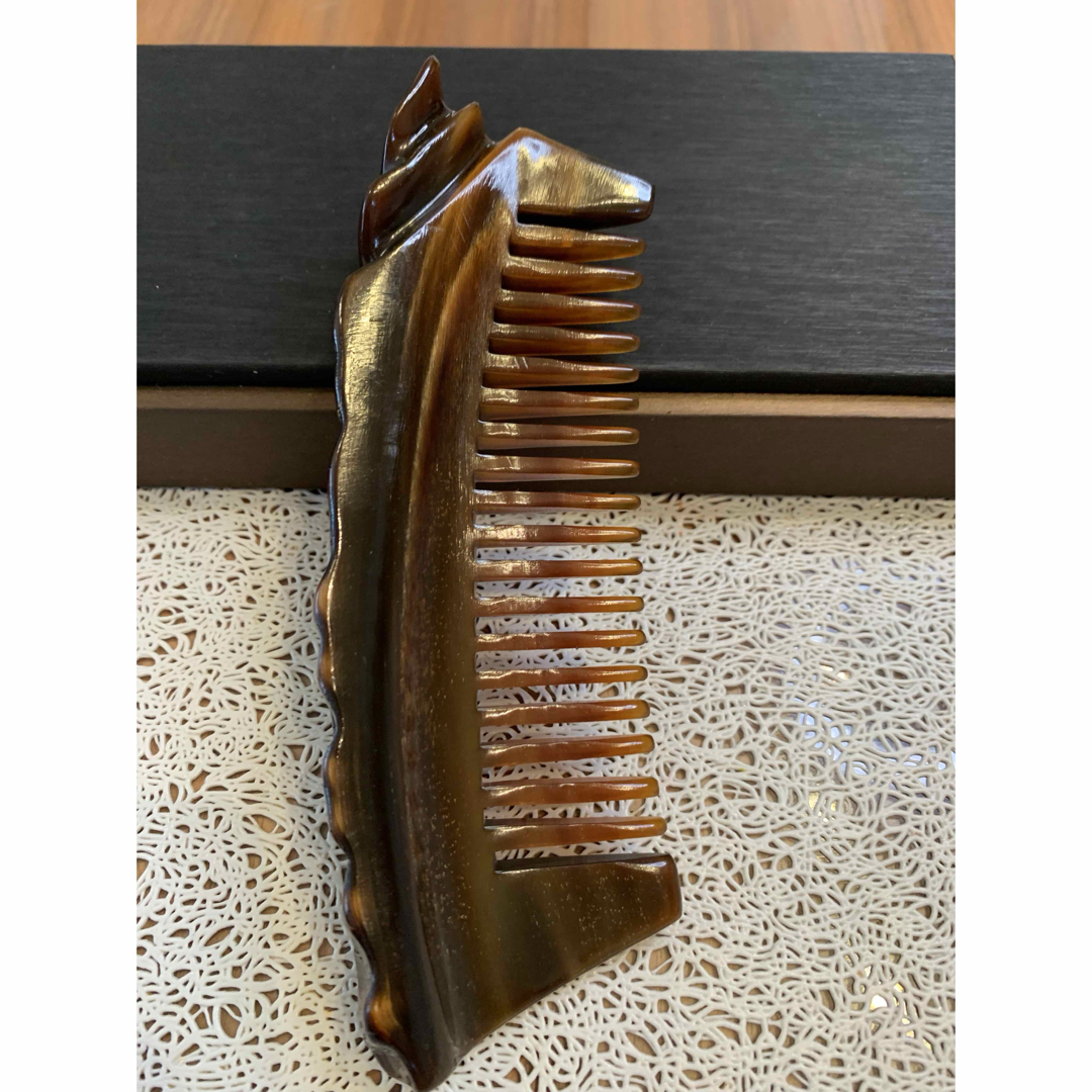 F-161 天然牛角 高品質 原生態 角皮付き櫛 かっさプレート 全身用の