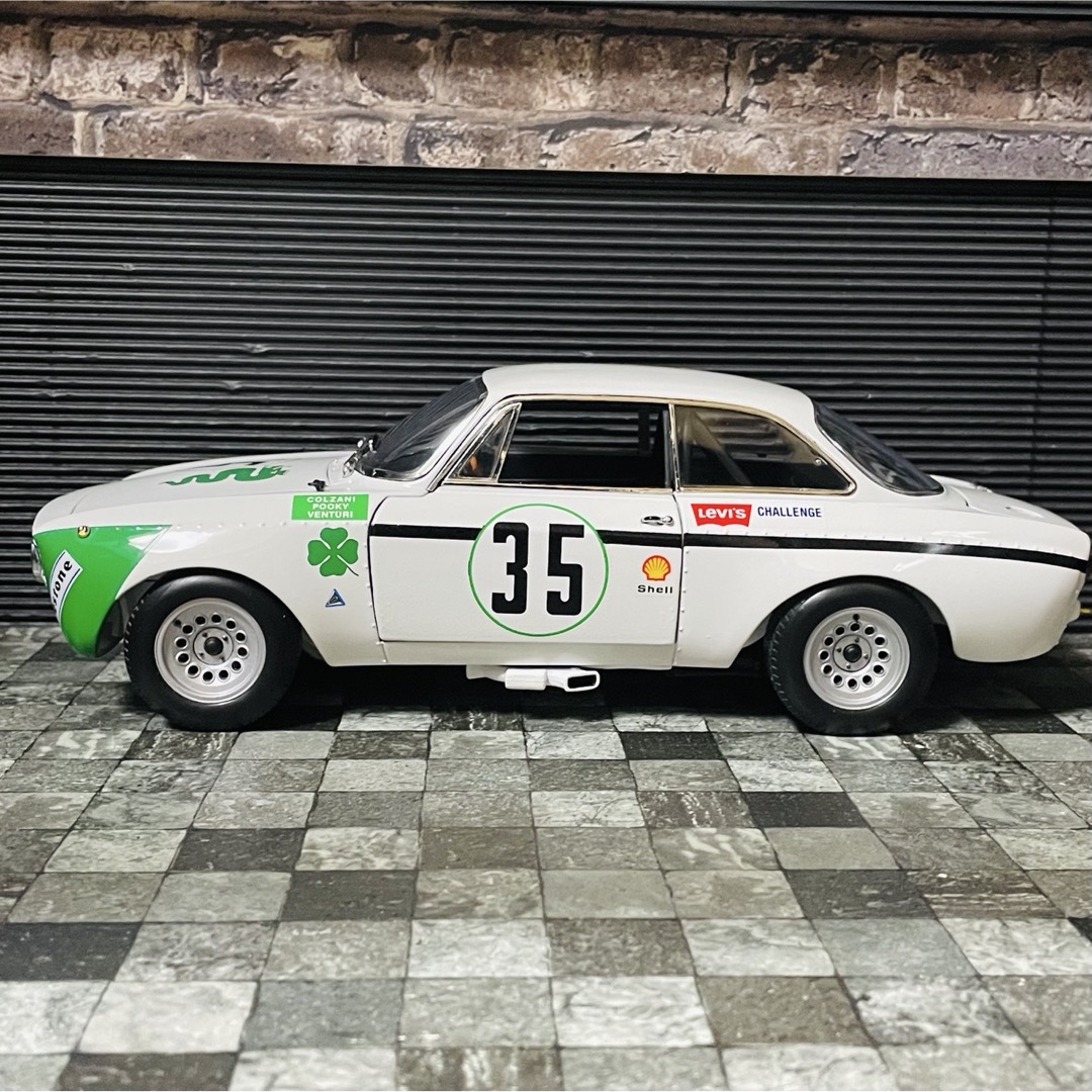 Alfa Romeo - 1/18 PMA アルファロメオ GTA 1300 ジュニア 1972 DRMの